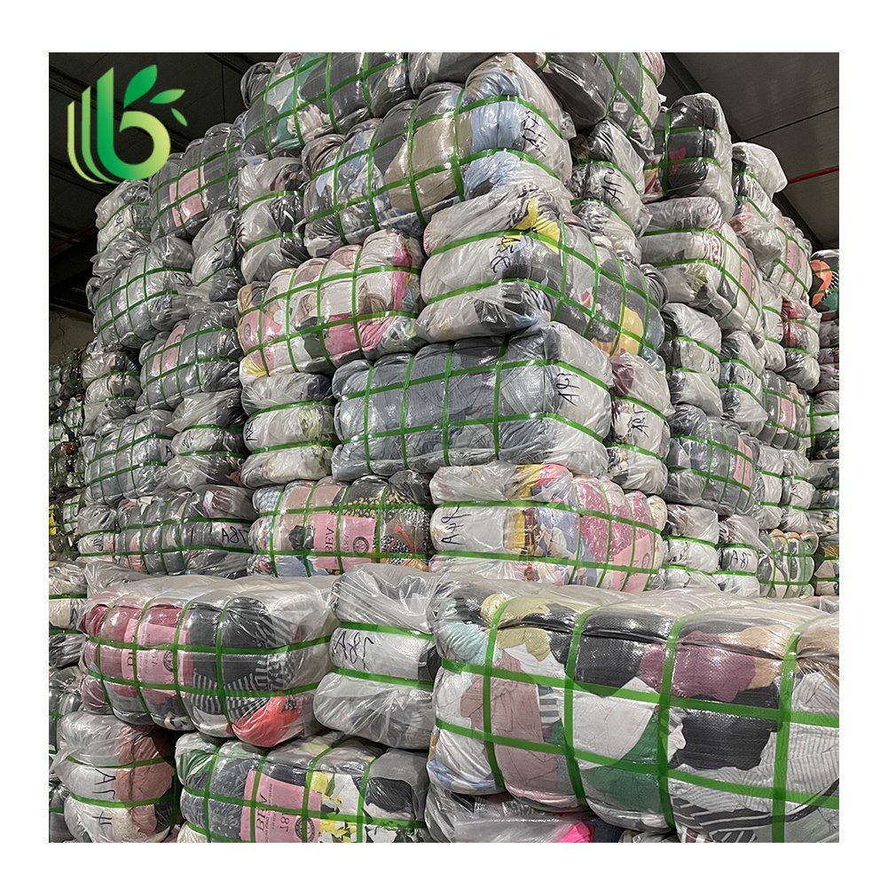 Orignal And Clean Bale Bundle Korea, Cheap Price Supplier Bales Used Clothes Branded