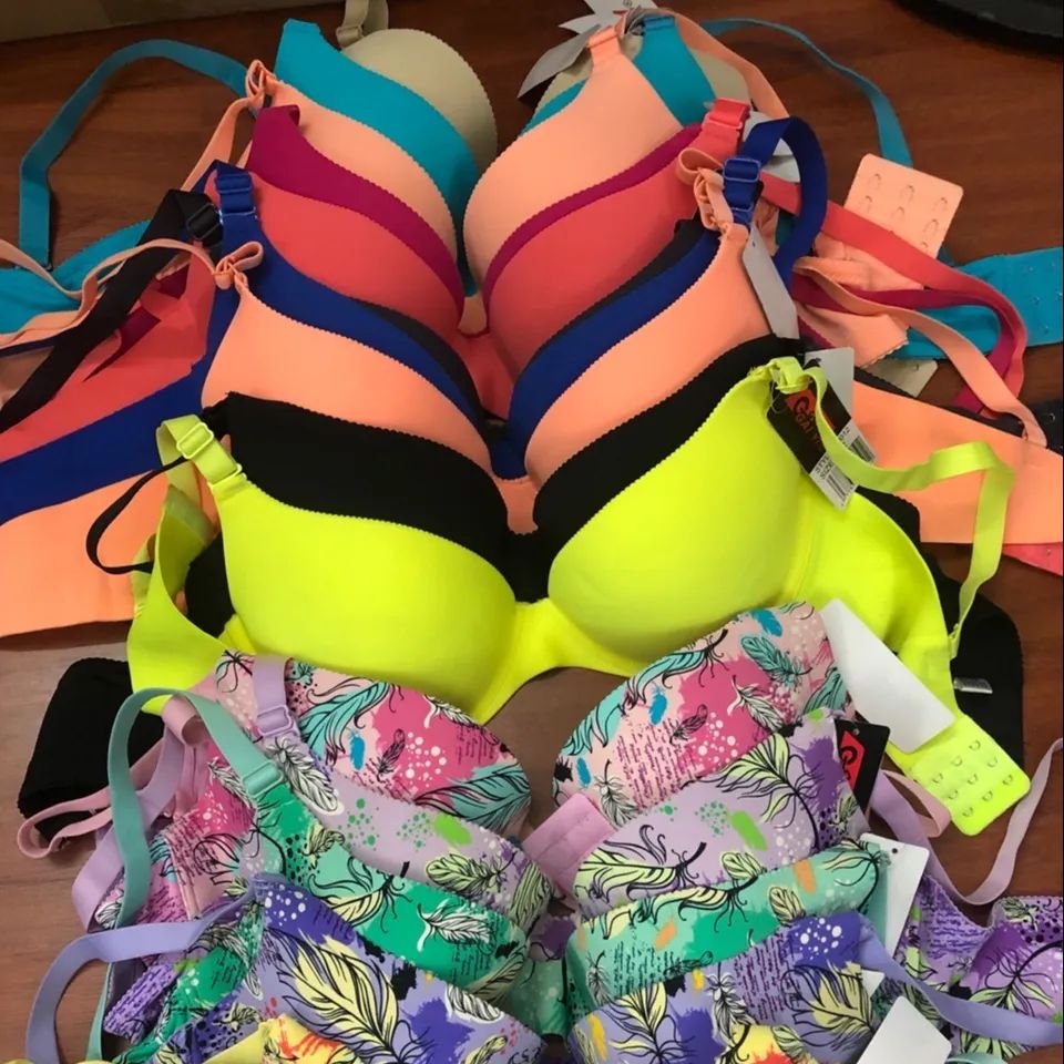 Teen Girls Seamless Bra With Removable Pads and Convertible Straps Four Size School Girls Underwear Women Soft Printed Bra