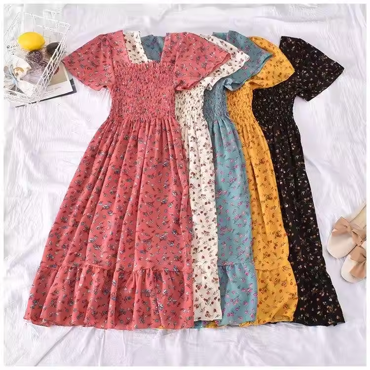 WO 2024 Fashion stock lot women mix clothes bale croptops bulk clothes assorted brand new clothes