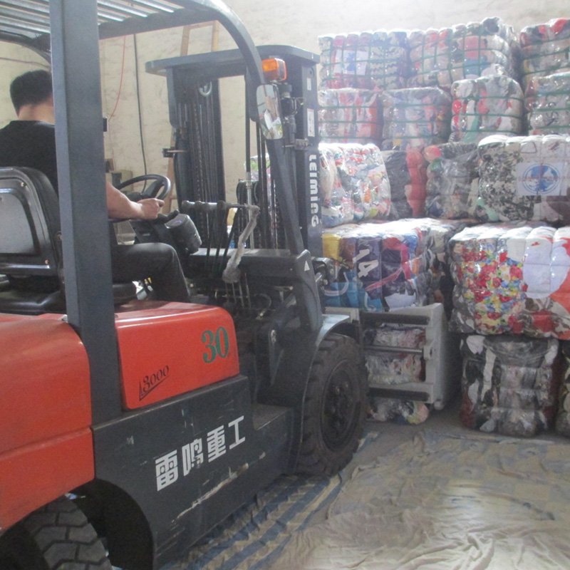 Wholesale clean fashion korea second hand clothes used clothing in china custom bales