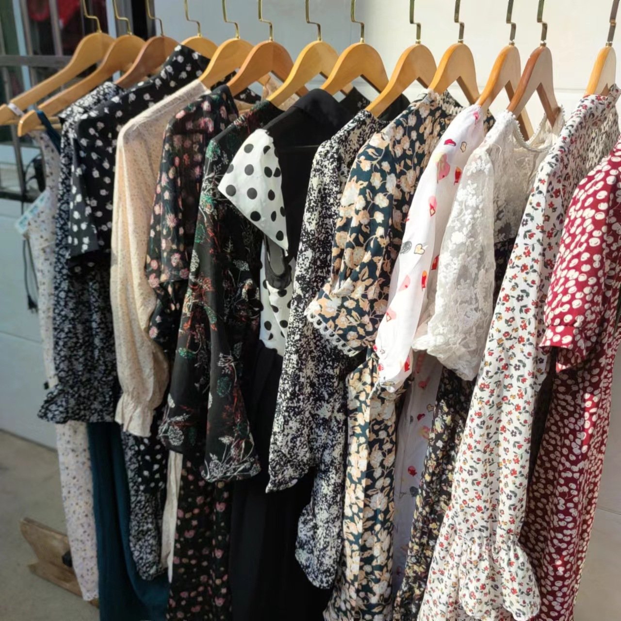 Summer Mix Used Clothes Girl Clothes In China Used Ladies Silk Dress Women Clothing Dresses