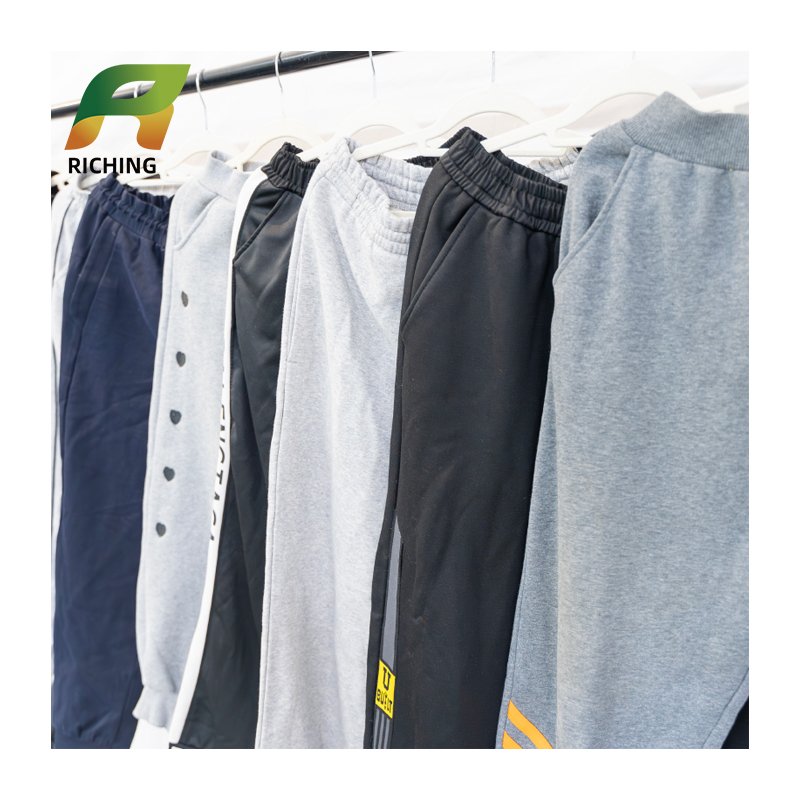 Wholesale stock cheap germany bale EU grade winter hoodie jacket cremi used clothes italy for Second hand shop
