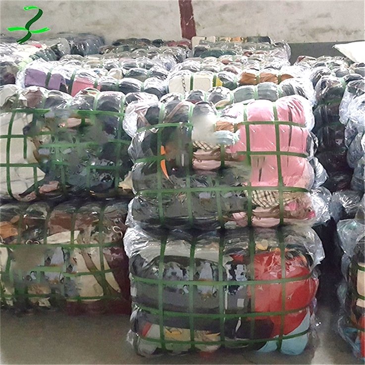 Hot sell bulk wholesale second hand clothes in bales winter unsorted ladies used clothes
