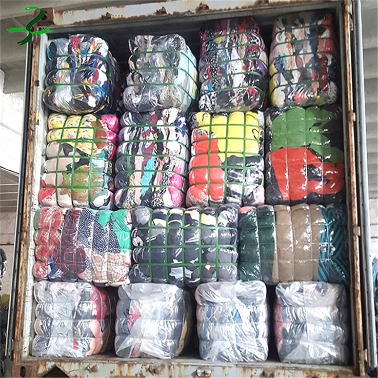 Hot sell bulk wholesale second hand clothes in bales winter unsorted ladies used clothes