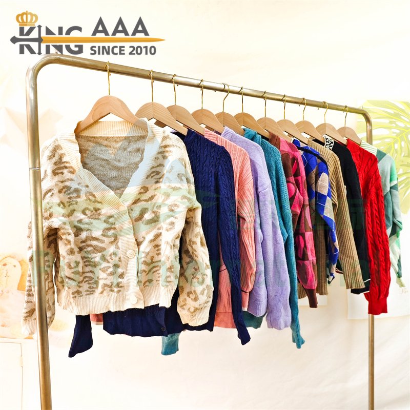 Wholesale High Quality Winter Ladies Sweater Thick Long Sleeve Knitted Wear Sweater Used Clothing Used Clothes Bales