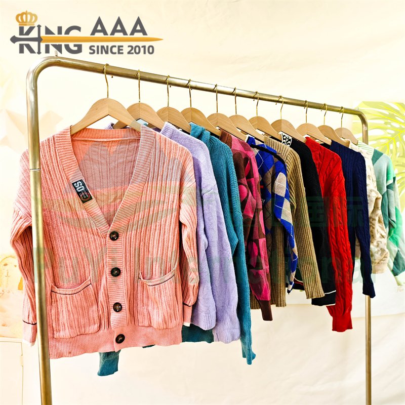 Wholesale High Quality Winter Ladies Sweater Thick Long Sleeve Knitted Wear Sweater Used Clothing Used Clothes Bales