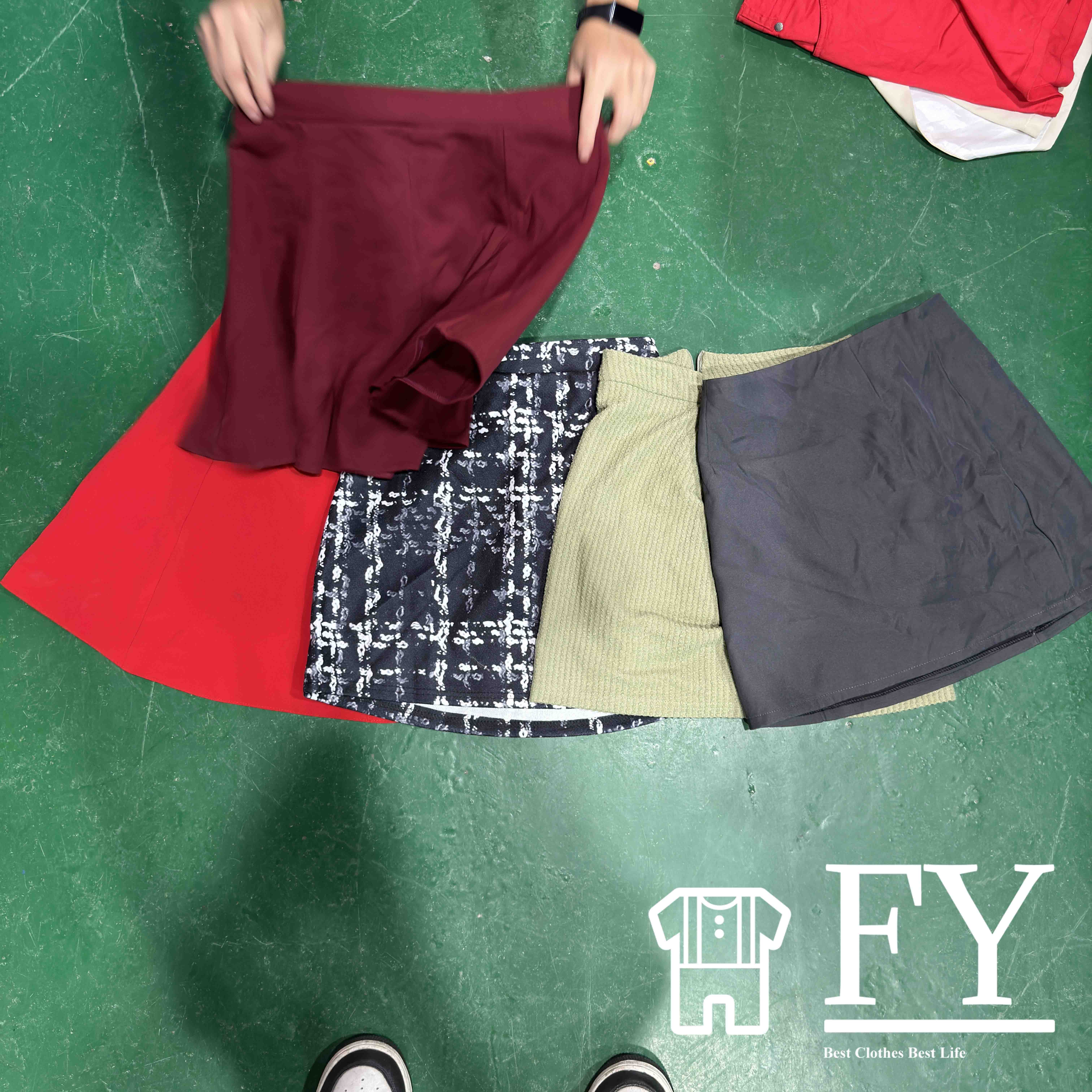 FengYang Second hand Skirt Suits For Ladies Office Wear Korea Used Clothing Thrift Mini Skirt