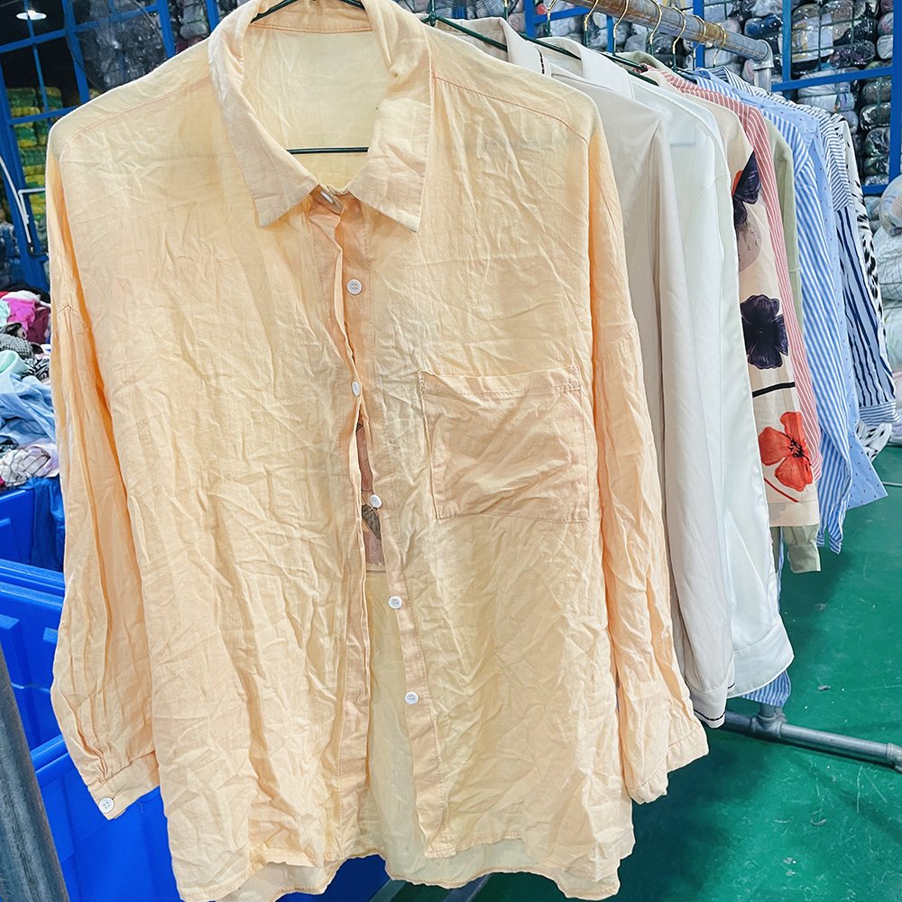 Wholesale Women's New Tops Fashion Mix Bulk Bales Cotton Top Used Clothing Stock Clothing