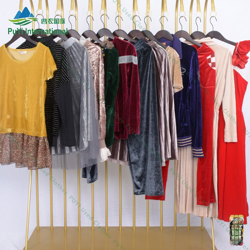 Silk velvet fabric bundle used clothes dress usa used clothing bale second hand winter clothes ladies