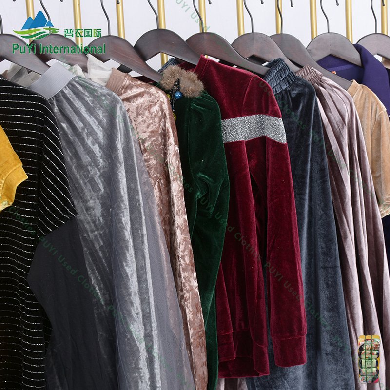 Silk velvet fabric bundle used clothes dress usa used clothing bale second hand winter clothes ladies
