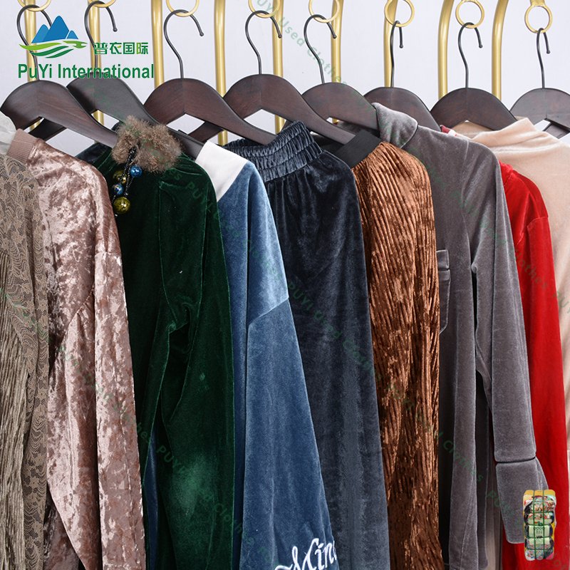 Silk velvet fabric bundle used clothes dress usa used clothing bale second hand winter clothes ladies
