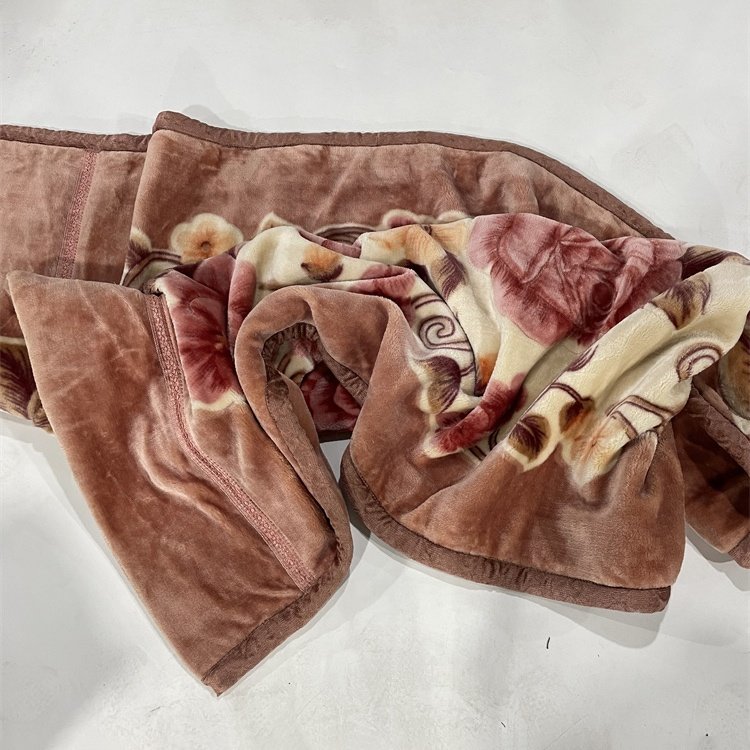 used clothes bales preloved quality blanket second-hand thick blankets mix sell by klgs