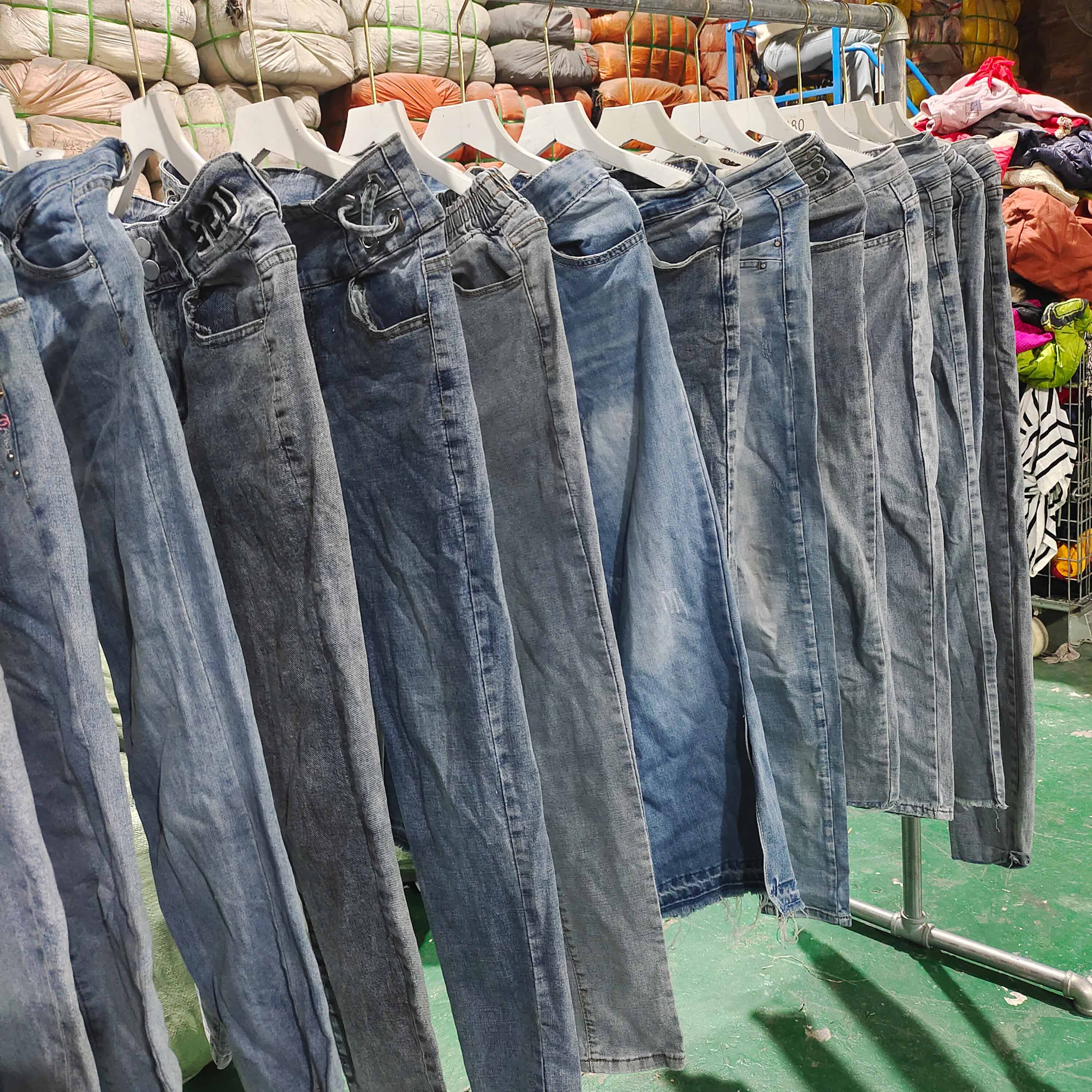 Cheap Wholesale Good Quality Second Hand Ladies Denim Used Jeans Stock Clothing White Jeans