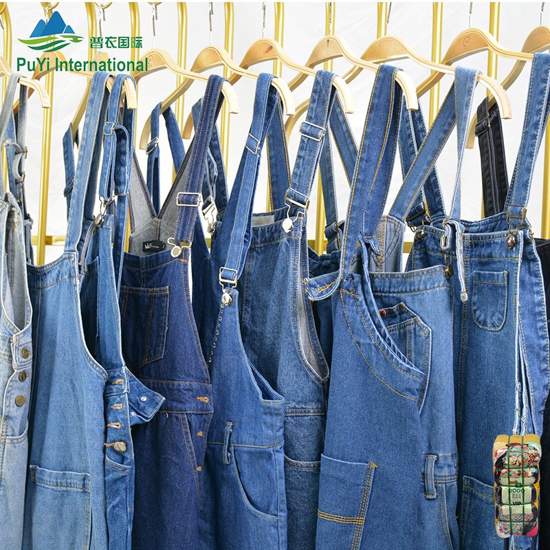 Wholesale suspender Denim pants second hand clothes used jeans bales From China