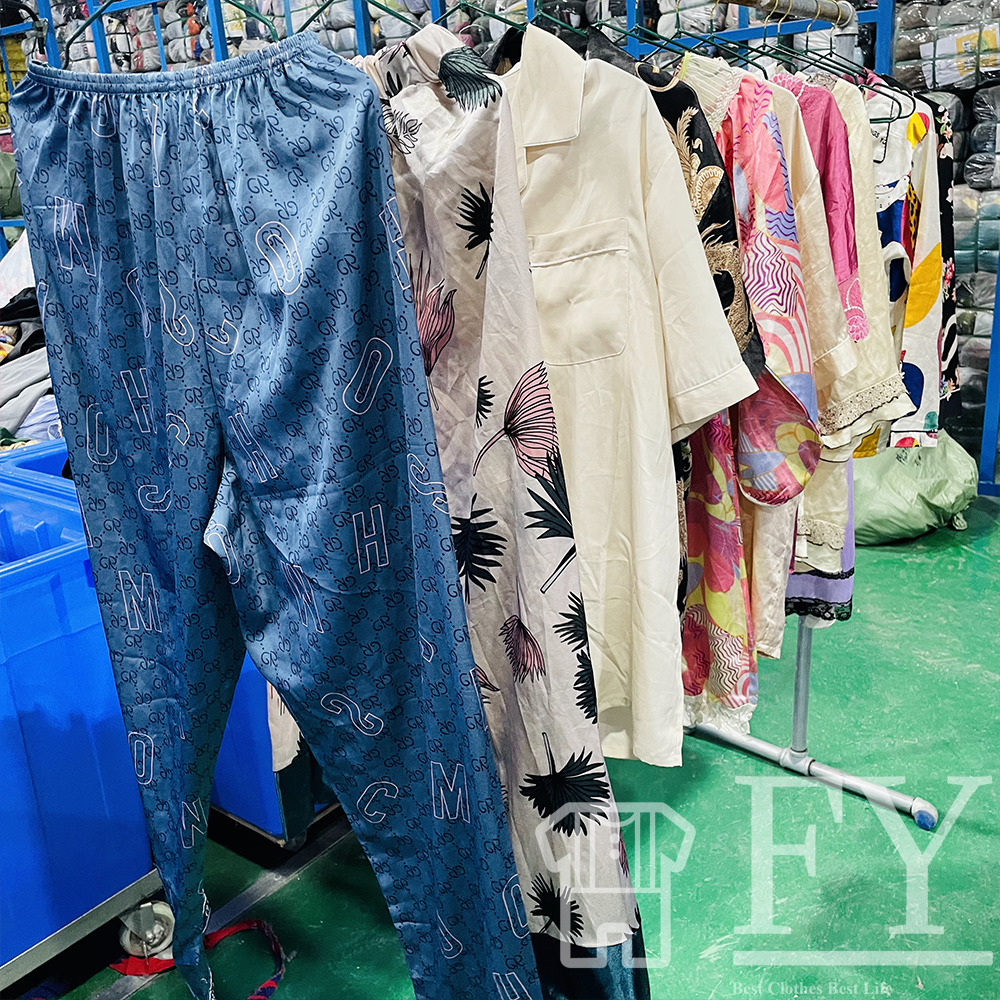 FengYang top grade popular silk womens sleepwear women used clothes bales mixed used clothing second hand nightwear pyjamas