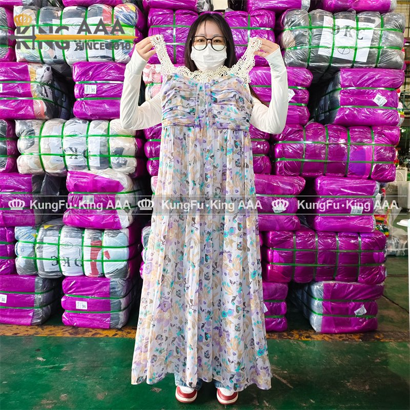 Summer Ladies Silk Dress Summer Casual Vacation Beach Used Clothing Clothes Women Long Ruffled Flora Dress Second Used Clothes