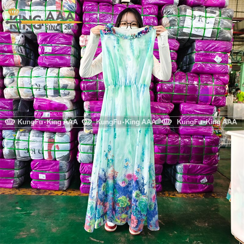Summer Ladies Silk Dress Summer Casual Vacation Beach Used Clothing Clothes Women Long Ruffled Flora Dress Second Used Clothes