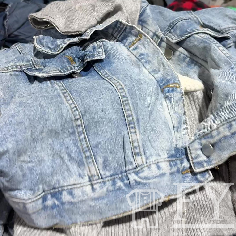 FengYang Ukay Denim Jacket with fleece Used Clothes Bales for Men Women Used Jeans for Adult Grade A Factory Outlet