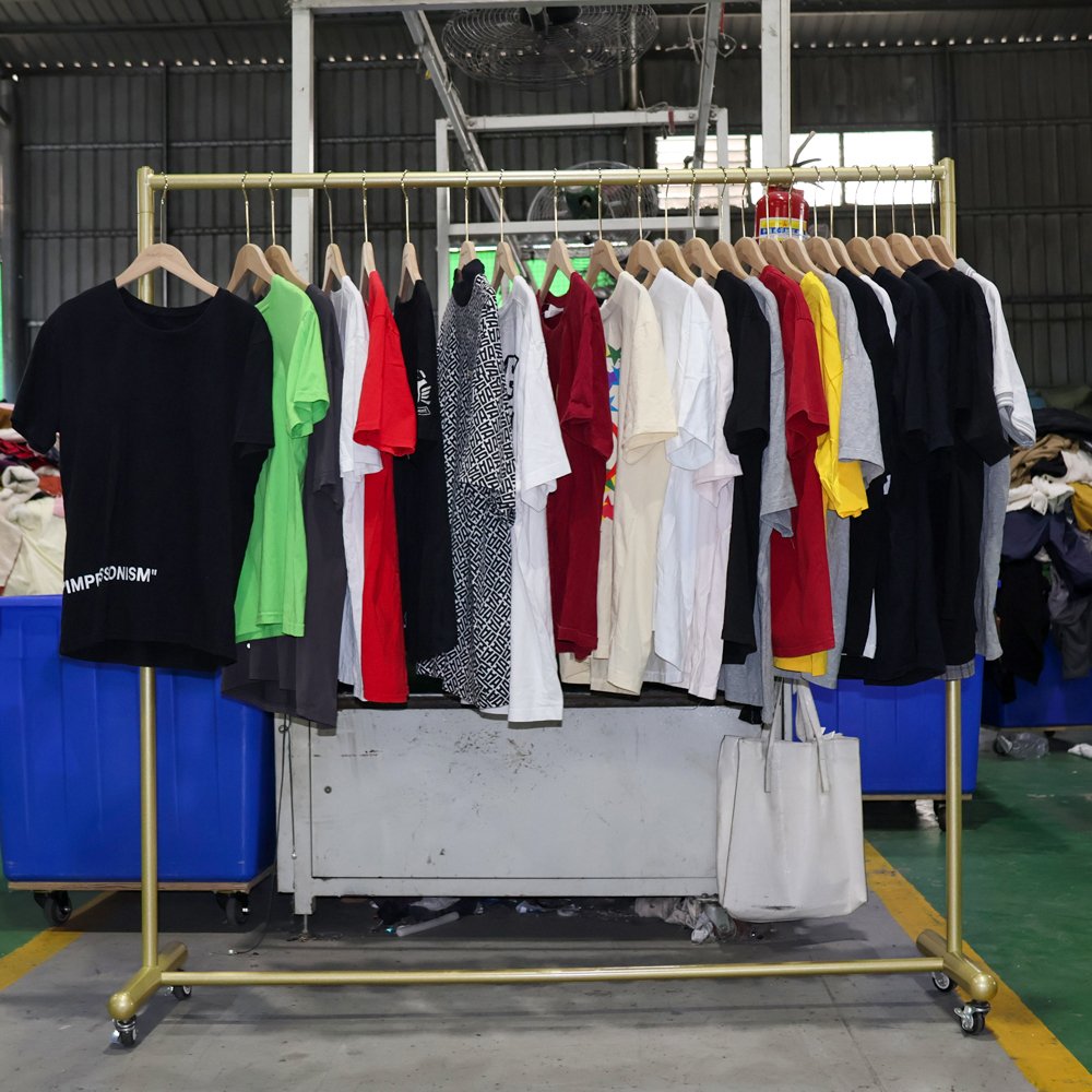 UKAY Premium Men's Trendy Vintage T-Shirt High Quality Second Hand Summer Top Mixed Bale Used Clothes for Adults