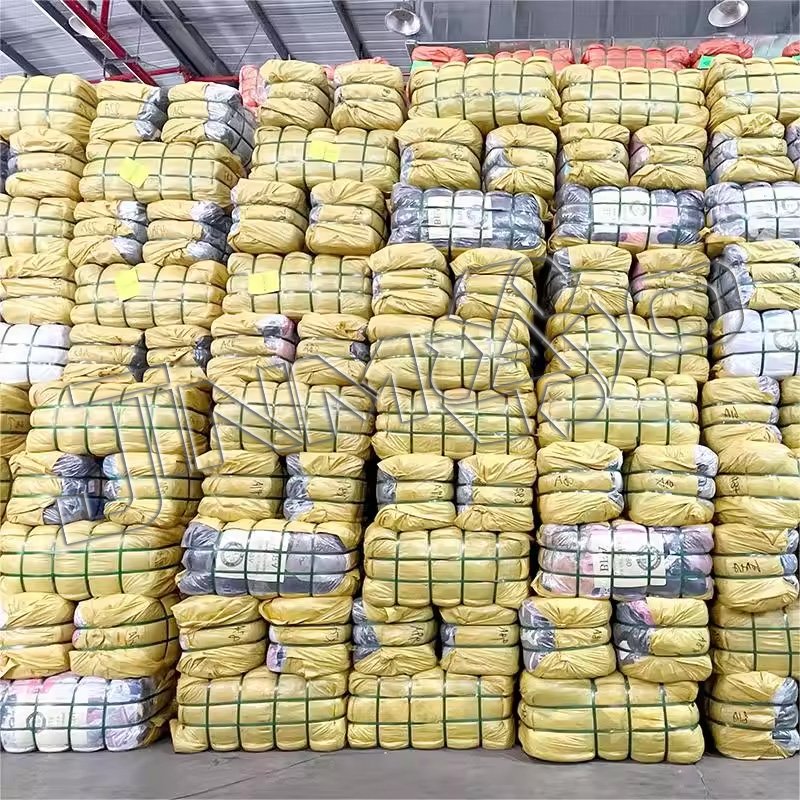 China manufacturer factory direct wholesale mixed ukay bales Grade B high neck sweater men used clothes