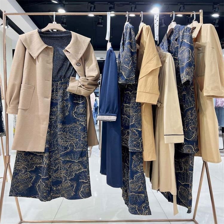 Cut Label Mid Length Used Dress Second Hand Discount Women's Floral Dress Miscellaneous Stock Bulk Sale Clothes