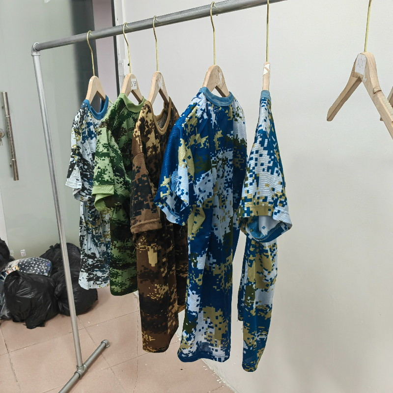 2023 Camouflage Cotton T-Shirt For Men Used camouflage short sleeves Oversized T-Shirt Second hand clothes bales