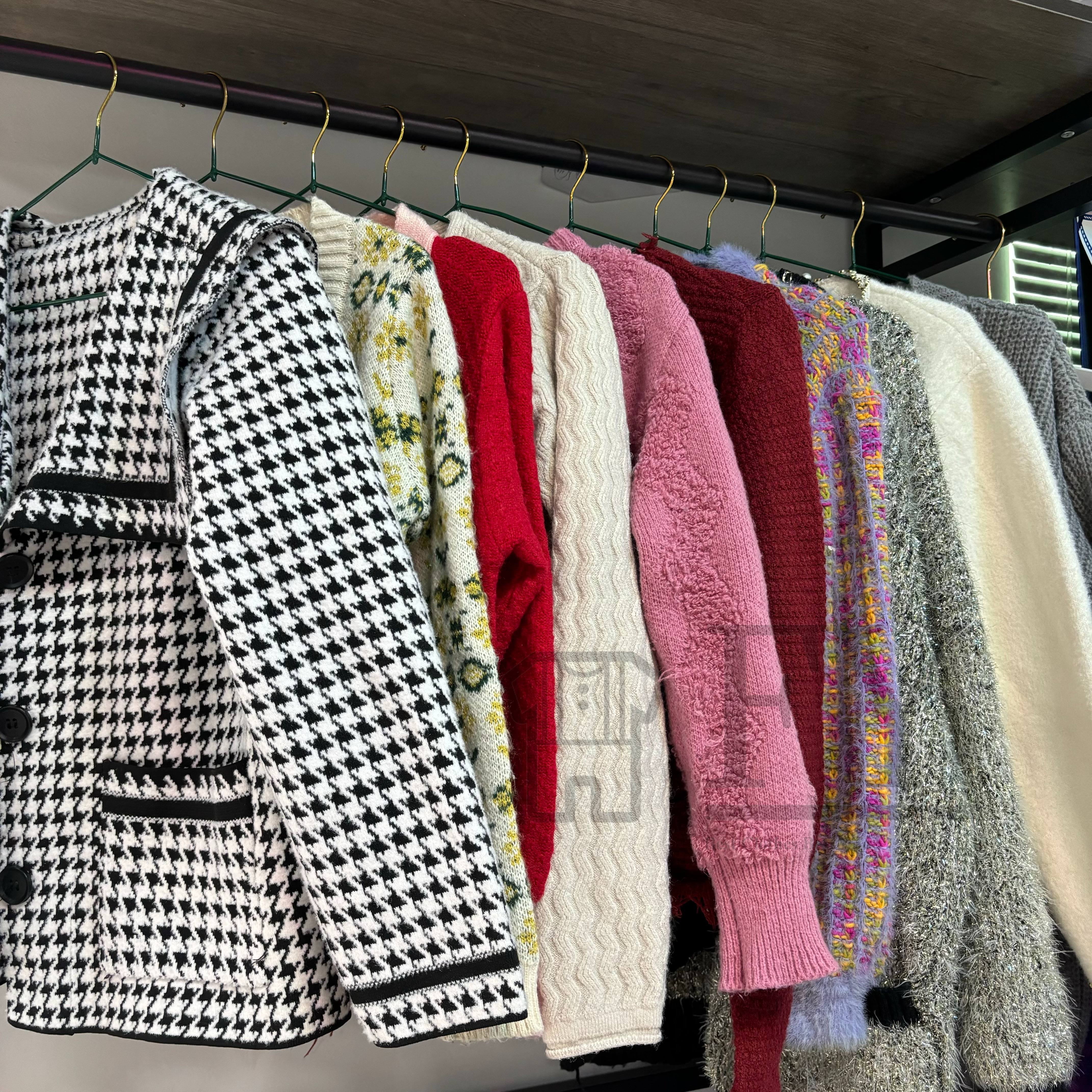FengYang Thick Cardigan Sweater for Women Second-hand Clothes for Bales Adult Women Men Grade-A Factory Outlet Used Clothes