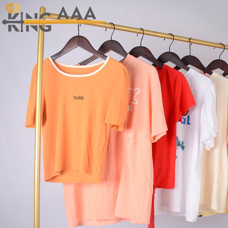 second hand preloved random women clothing in bales apparel good stock Used Clothes T-shirt women