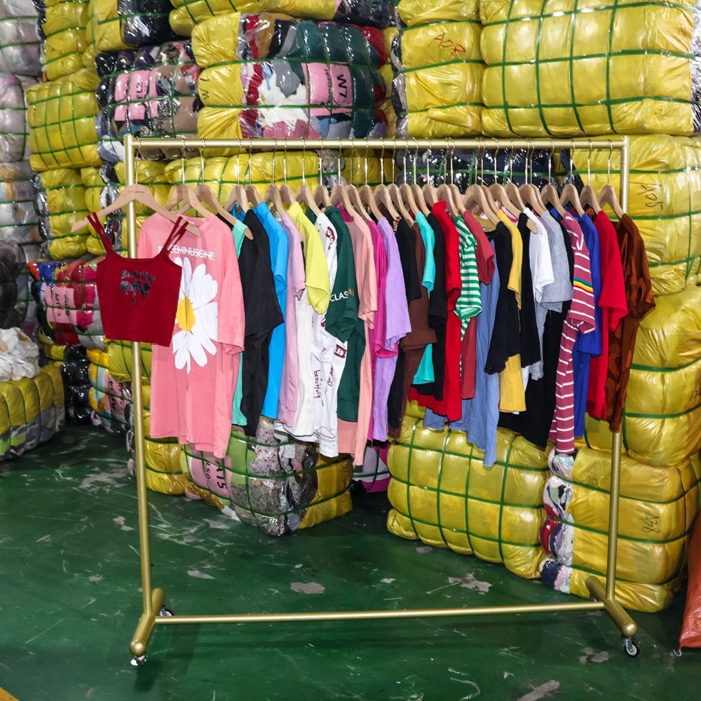 Summer Mixed Branded second hand thrift clothes Vintage clothing used clothes bales wholesale with cheap price