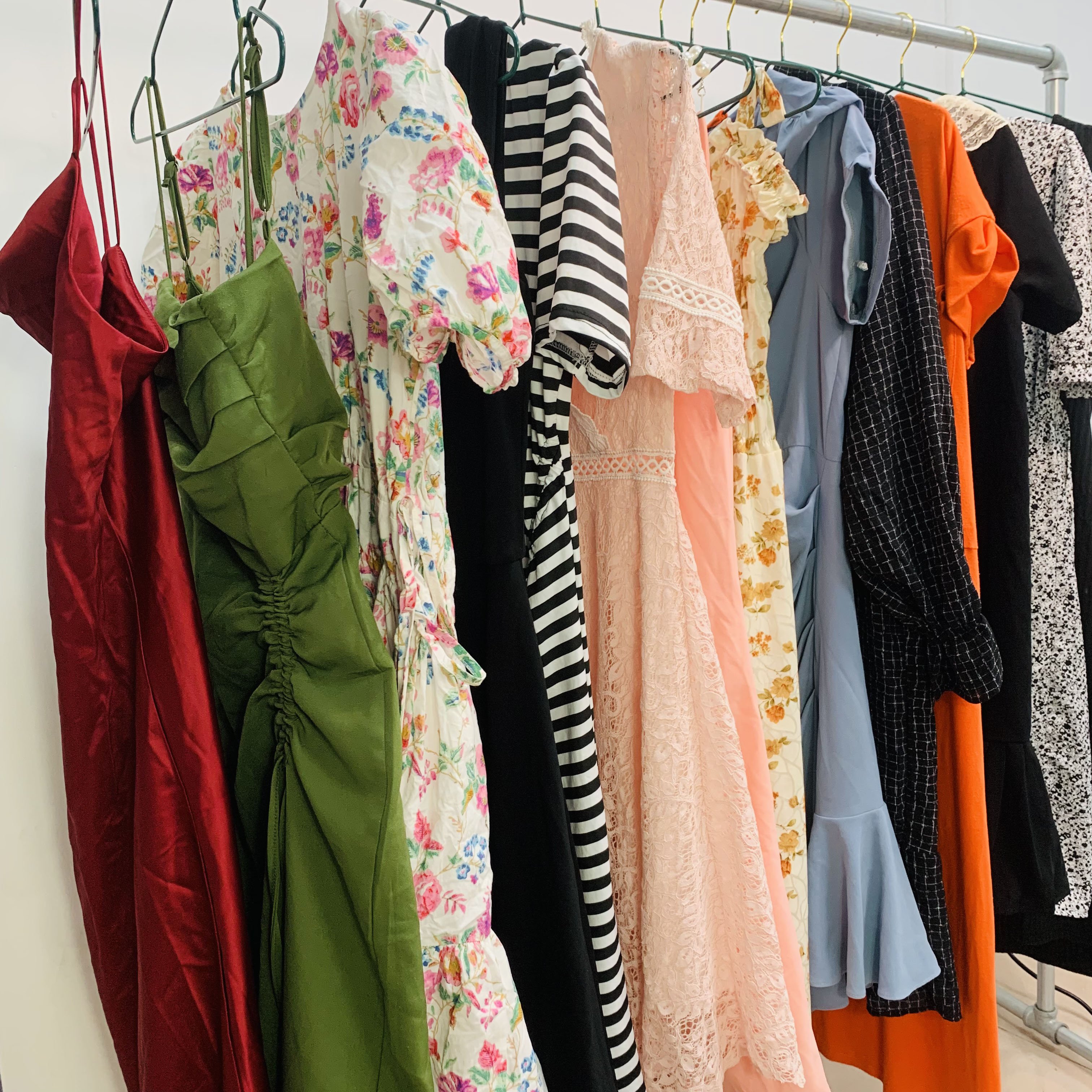 2022 Wholesale Bulks Brand New Bales Stock Clothes Used Branded Clothes used clothes