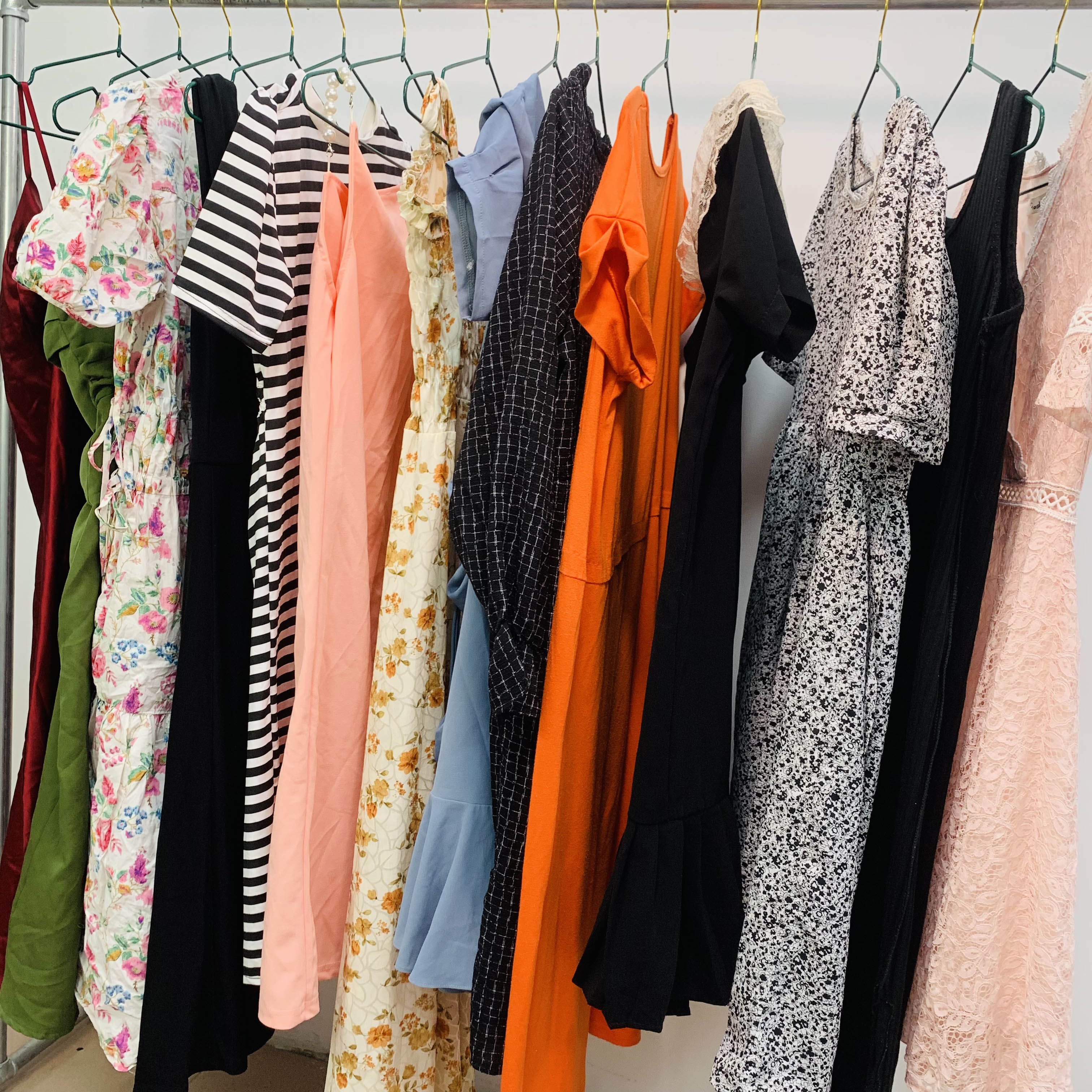 2022 Wholesale Bulks Brand New Bales Stock Clothes Used Branded Clothes used clothes
