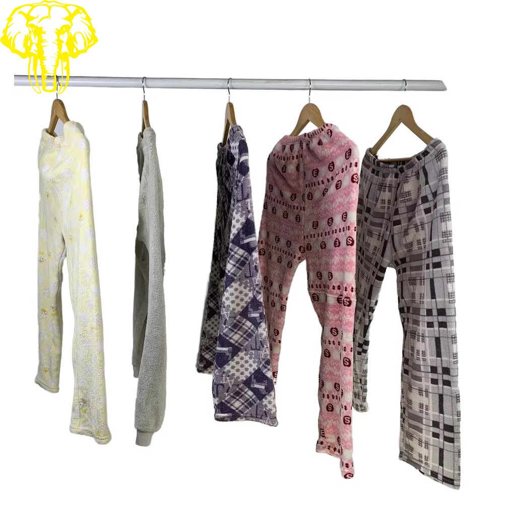 Fleece winter pajamas Velvet Plush Women's Nightwear Sweaters For Women American used brand Clothing Bundles velvet sleepwear