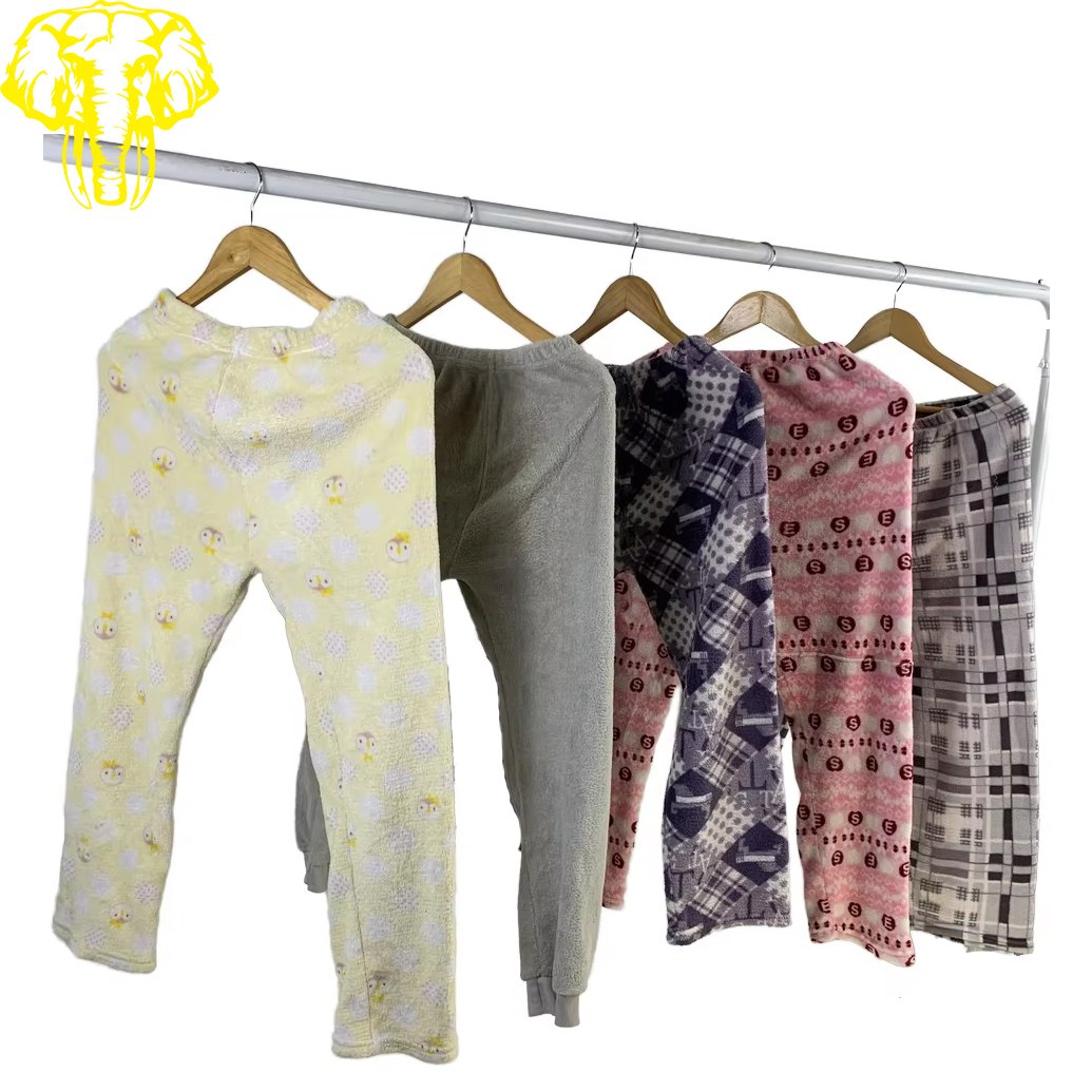 Fleece winter pajamas Velvet Plush Women's Nightwear Sweaters For Women American used brand Clothing Bundles velvet sleepwear