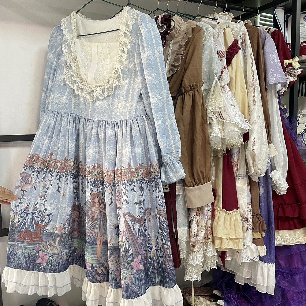 Factory wholesale second-hand women's Lolita skirts in Japanese style Lolita from Japan used clothing