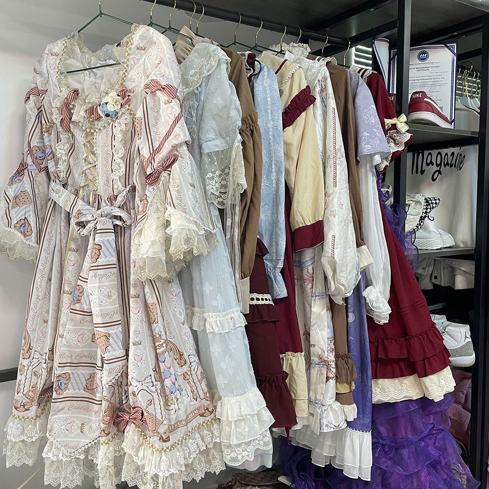 Factory wholesale second-hand women's Lolita skirts in Japanese style Lolita from Japan used clothing