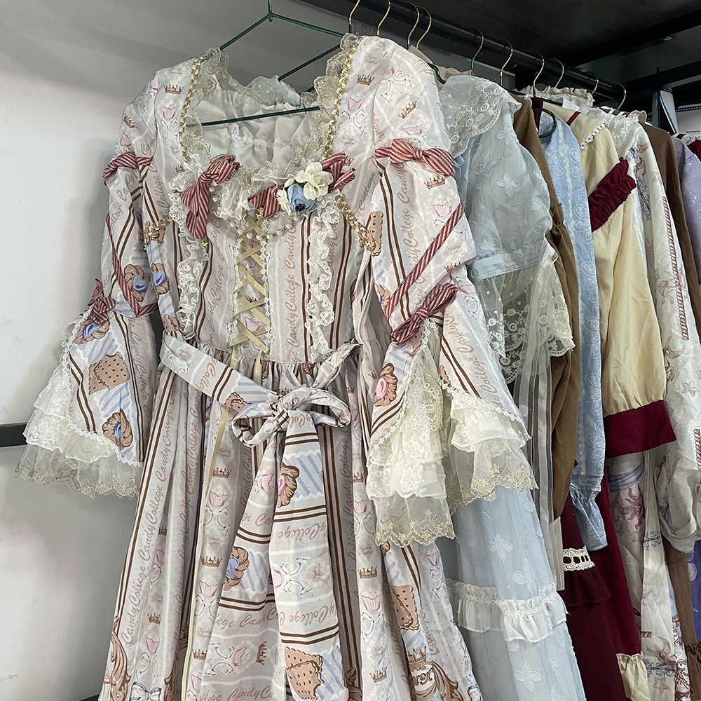 Factory wholesale second-hand women's Lolita skirts in Japanese style Lolita from Japan used clothing