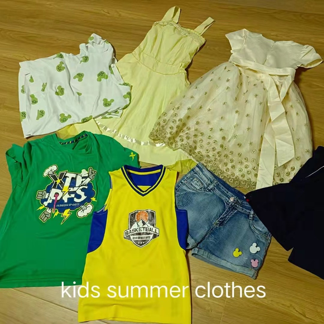 mixed used clothing bales