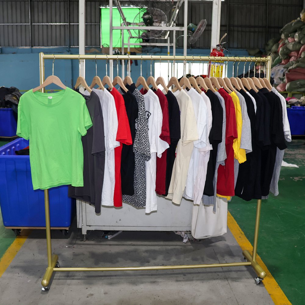 UKAY Premium Men T-Shirt Trendy Vintage T-Shirt Used Clothes Summer Top Mixed Bale High Quality Second Hand Clothes