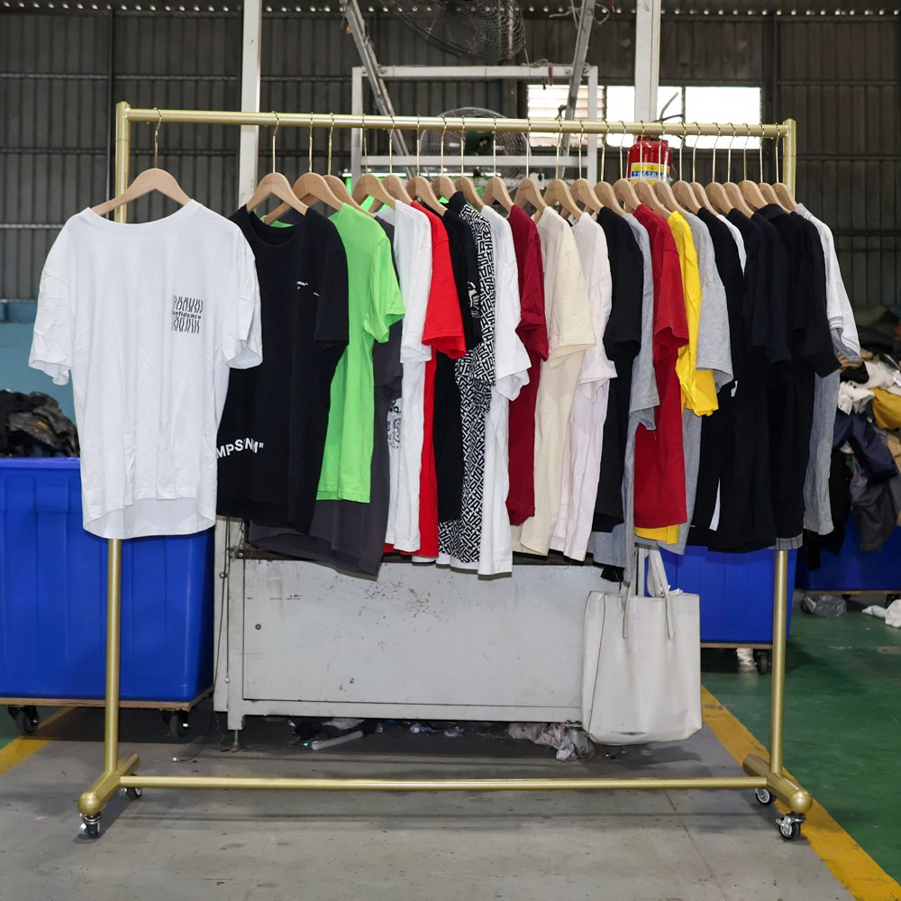 UKAY Premium Men T-Shirt Trendy Vintage T-Shirt Used Clothes Summer Top Mixed Bale High Quality Second Hand Clothes