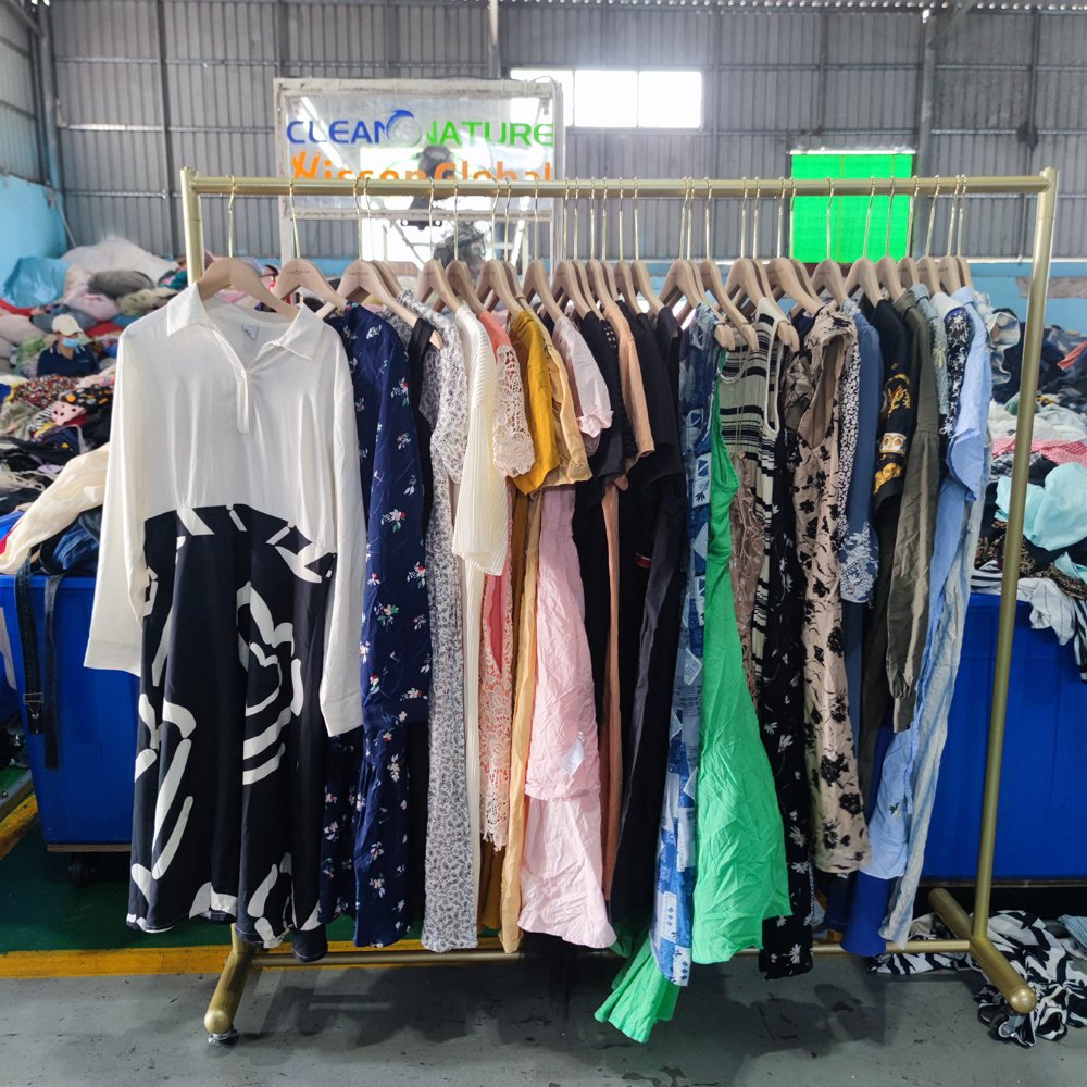 Wholesale Thrift Bales Mix Second Hand Clothes Women Used Clothing Lady Long Cotton Dresses
