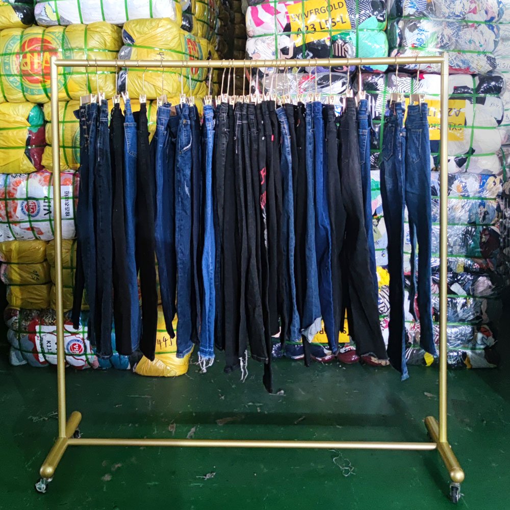 Second-Hand Summer Lady's Jean Pants for Adults Bales of Clothes