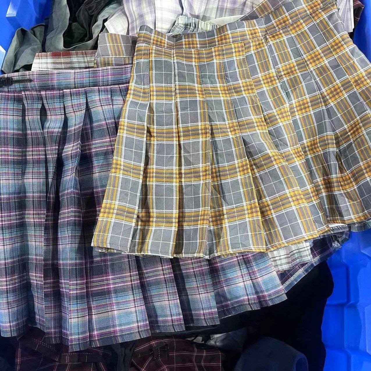 2024 Cheap Women's Pleated Skirt Short Skirt Second hand High Quality Pleated Skirt Clean Used Clothes Bale