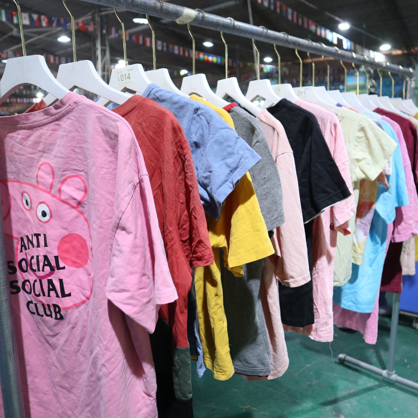 A Grade Used Clothes In Bales UK Mixed Used Clothing Second Hand Clothing Bales