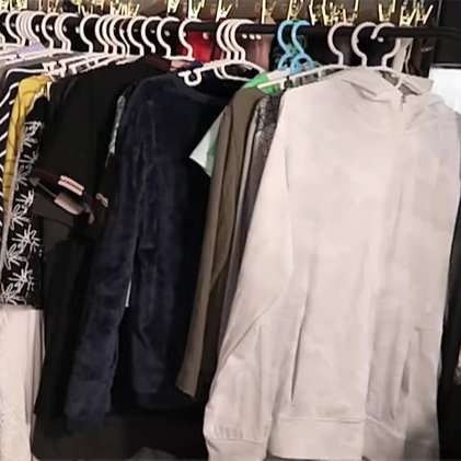 2022 Apparel Stock Sale Europe Usa In Stock Dress Jackets Hoodies Pants Shirts Bra New Clothing Mystery Pack For Woman