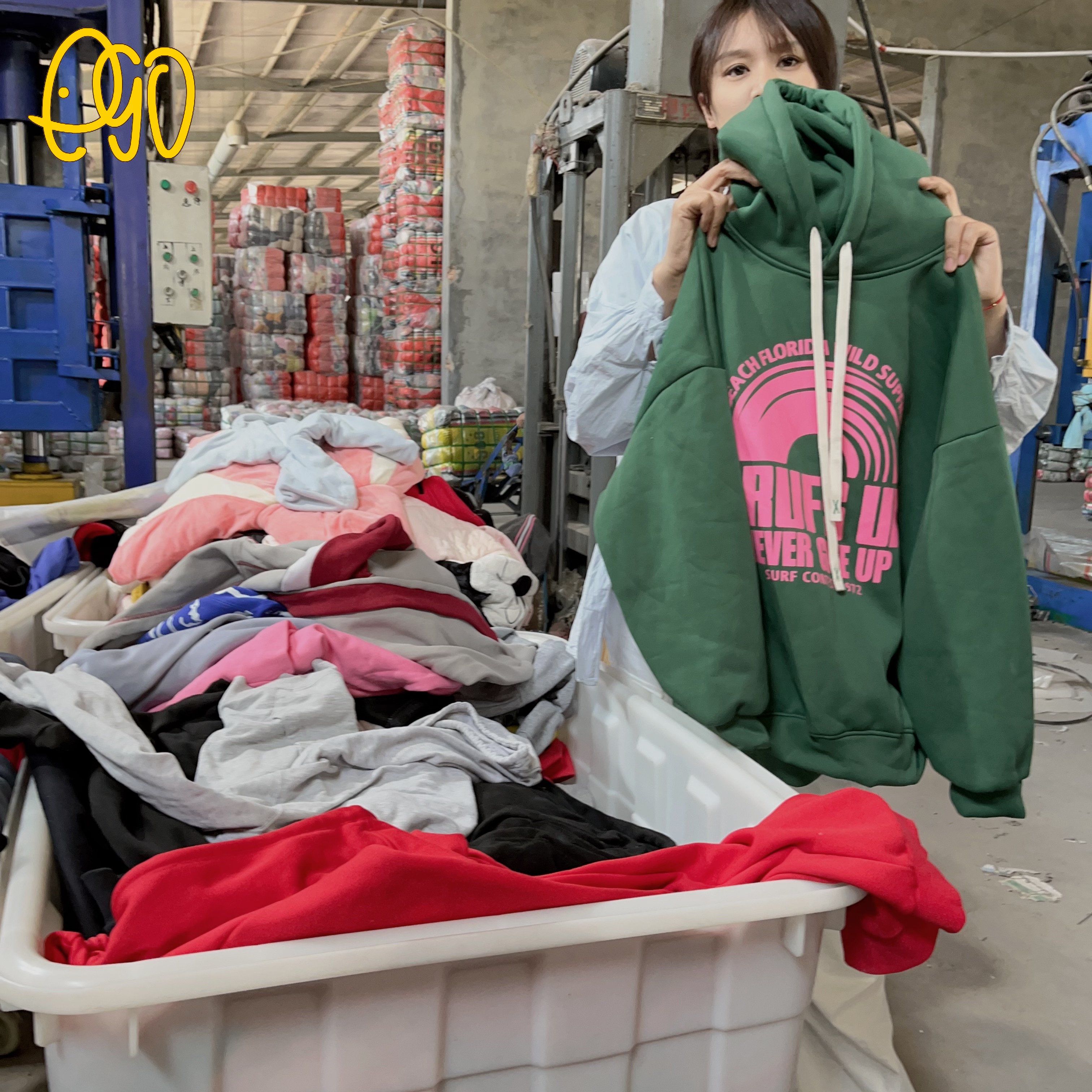 used clothes bales  Wholesale Price Branded Second Hand Thick Hoodies Sweaters For Adult Korean Mixed Used Clothes