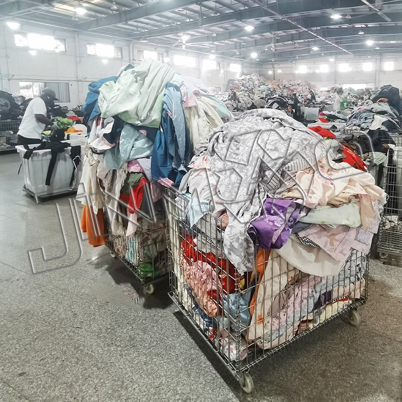 ukay bales supplier factory mixed high quality grade A B men cotton crew neck y2k hoodie mixed used clothes