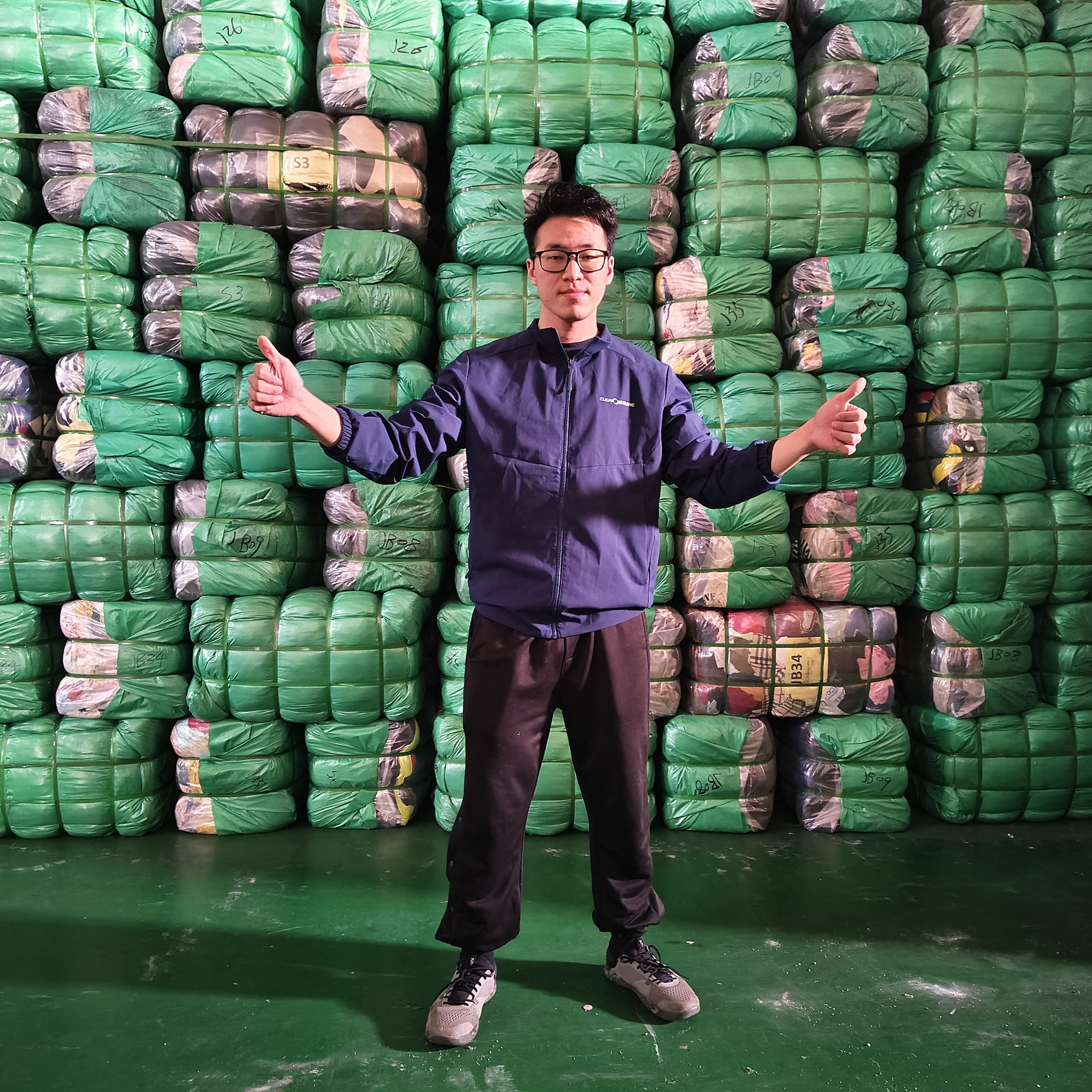100kg Uk Used Clothes Bales Clothing Import Adults Summer Clothes for Men Second Hand Woman Clothing Jean Top Clean