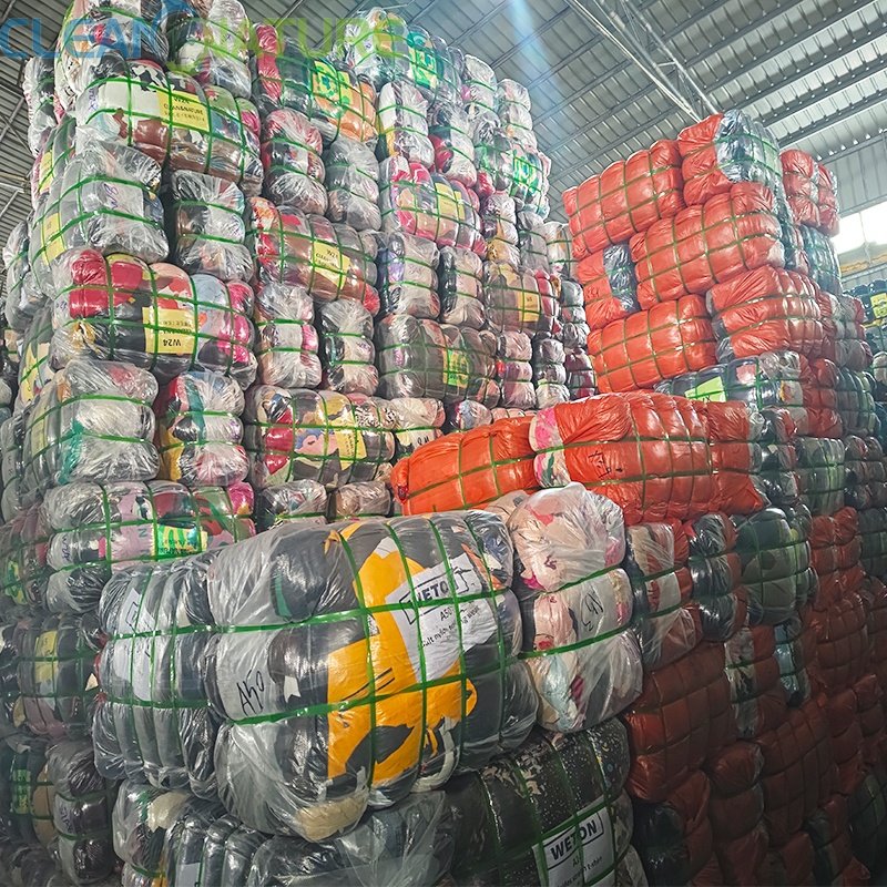100kg Uk Used Clothes Bales Clothing Import Adults Summer Clothes for Men Second Hand Woman Clothing Jean Top Clean