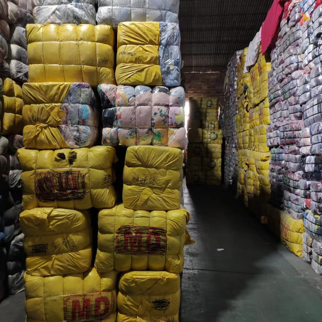2024 Branded Second Hand Designer Clothes Sell Used Clothes Bales Used branded second hand clothes