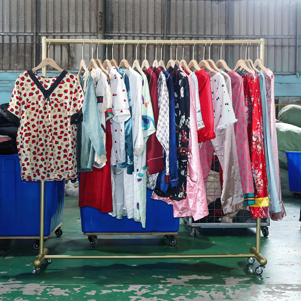 Ukay Bundle Supplier Clothes Bales Korea Thrift Branded Summer Hot Sell Tops Brand Clothes